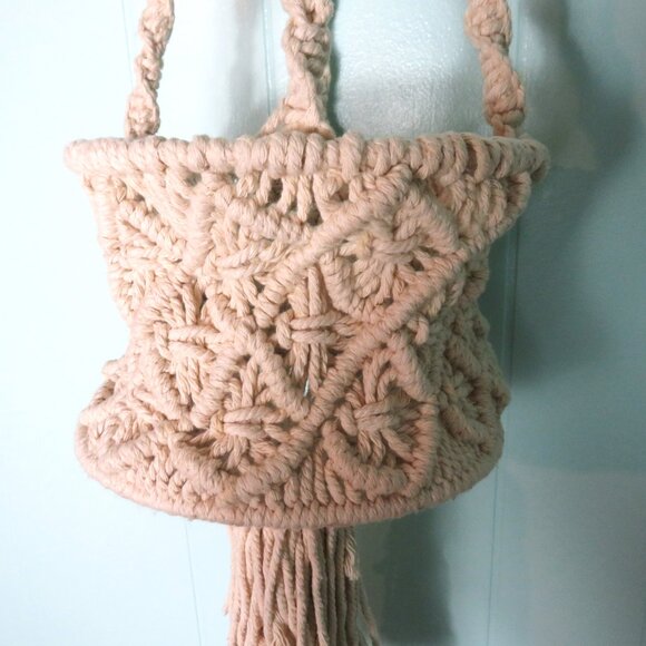 TJ Maxx Macrame Hanging Planter NWT - Picture 4 of 6